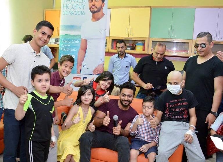 سمو الأميرة غيداء طلال تستقبل الفنان المصري تامر حسني في مركز الحسين للسرطان 